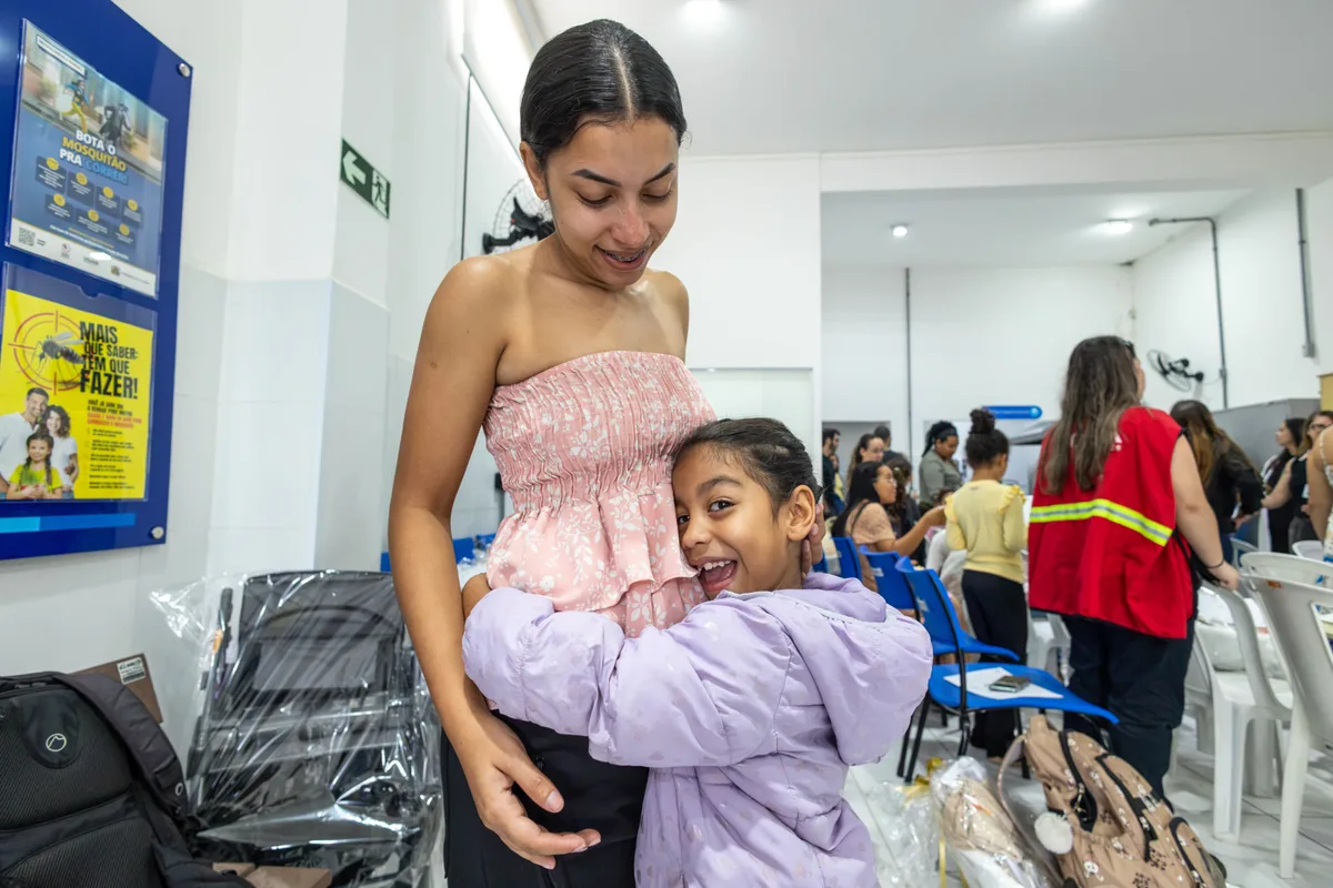 Programa Colo de Mãe entrega kits de enxoval para gestantes do Novo Horizonte