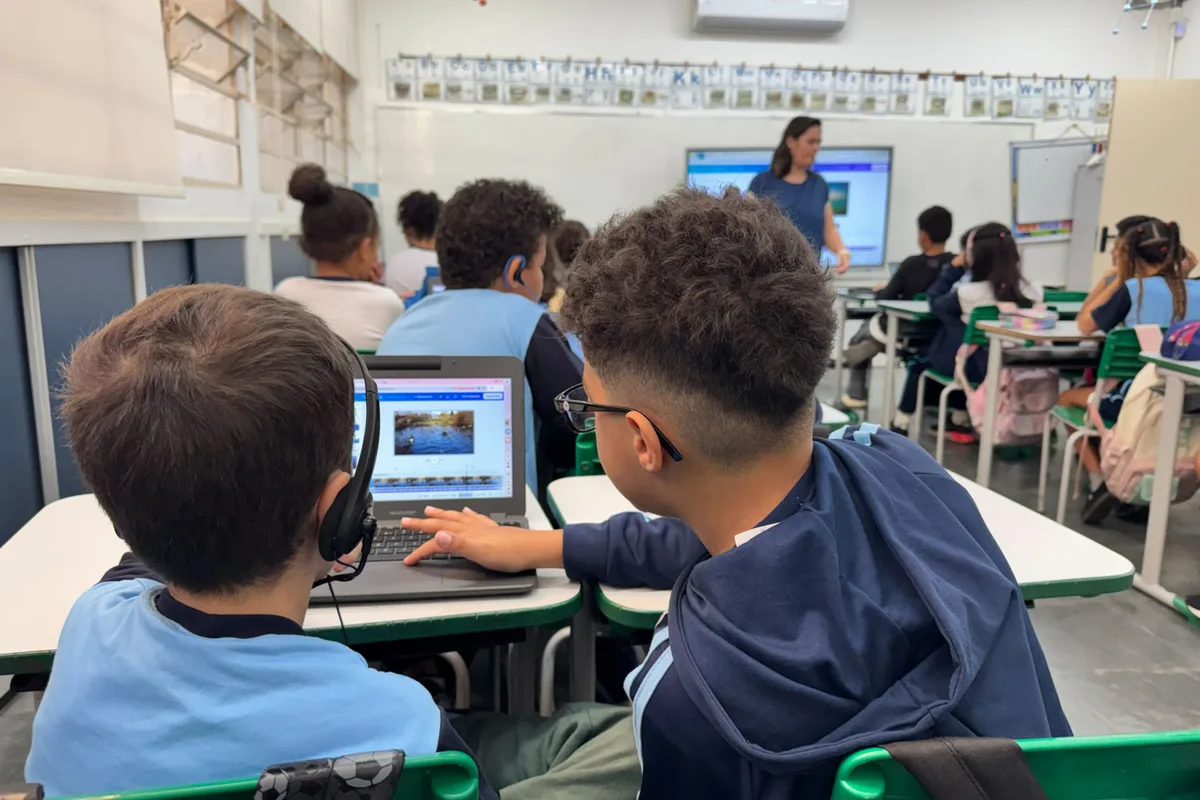 Oficinas em Jundiaí estimulam criatividade e tecnologia em estudantes