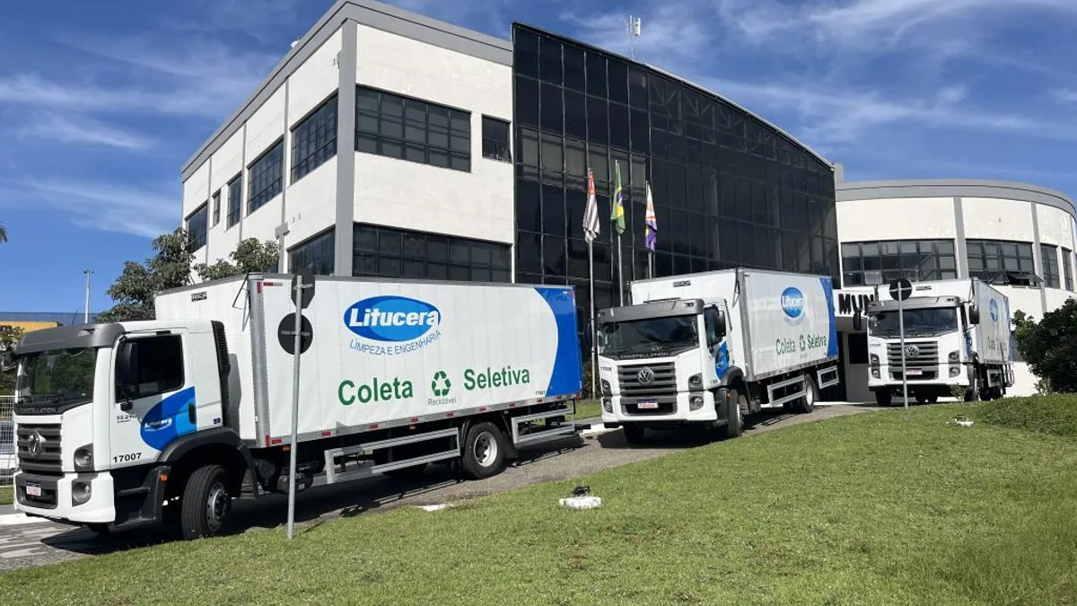 Itupeva reforça coleta seletiva com três novos caminhões