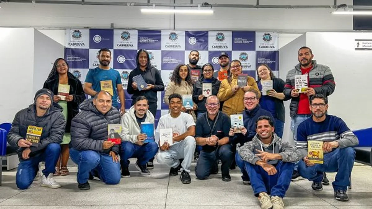 Cabreúva: 13 participantes concluem Curso de Liderança na Casa da Juventude