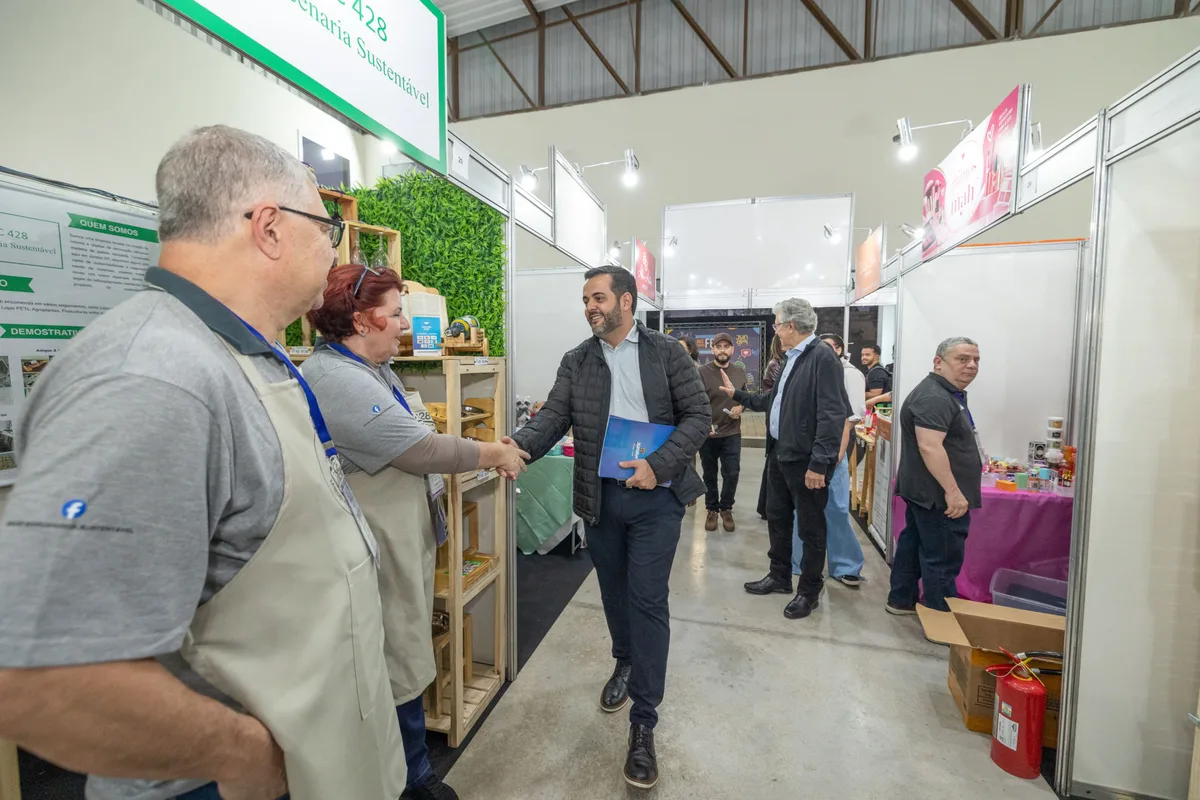 Feira de empreendedorismo reúne mais de 50 expositores no Cecap neste domingo