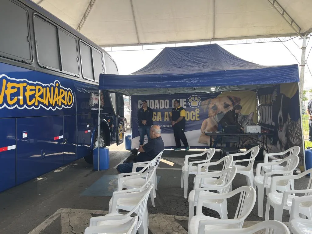 Itupeva: Clínica Veterinária Móvel Estende Atendimento no Parque da Cidade