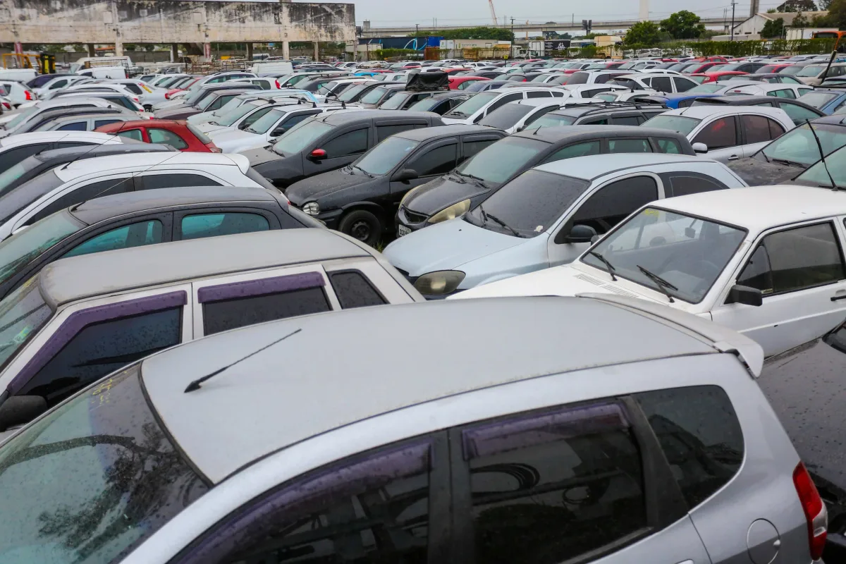 Estado promove leilão eletrônico com mais de 500 veículos em Mogi das Cruzes