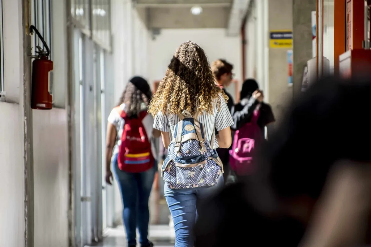 Centro Paula Souza oferece mais de 5 mil vagas em programa que une três níveis de ensino