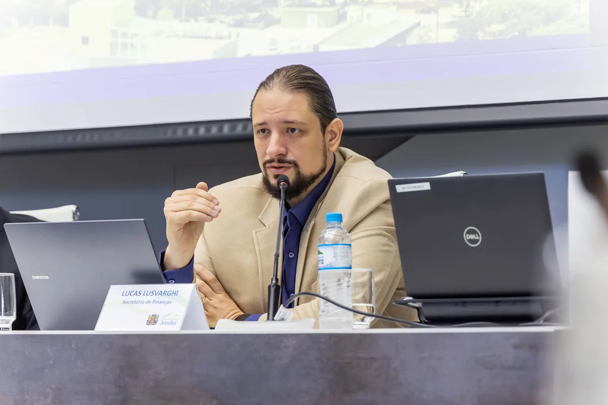 Jundiaí registra superávit de R$ 472 milhões e reduz dívida líquida em 2026
