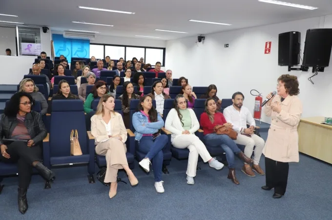 Louveira realiza roda de conversa sobre violência contra a mulher no Agosto Lilás