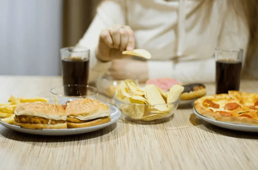 Pesquisadora da USP explica diferença entre alimentos processados e ultraprocessados