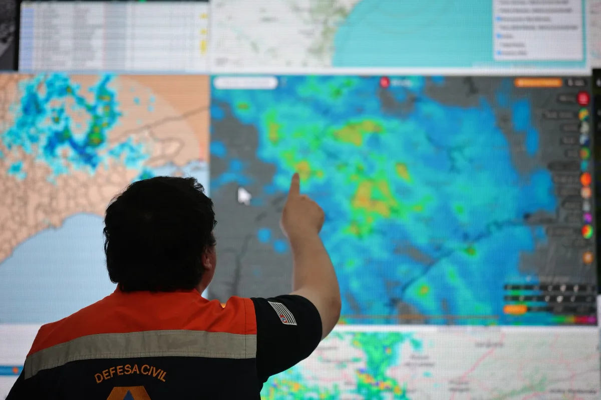 Defesa Civil monitora estragos de temporal e envia alertas no oeste paulista