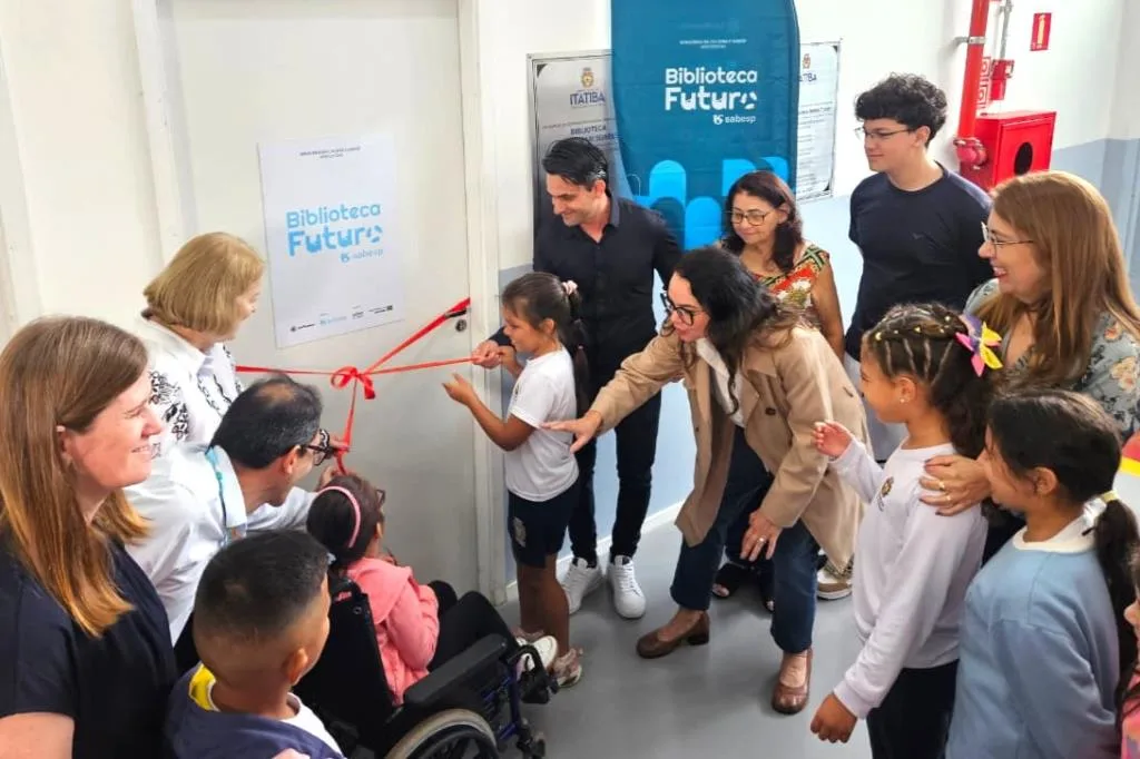 Escola municipal de Itatiba recebe projeto de modernização de biblioteca
