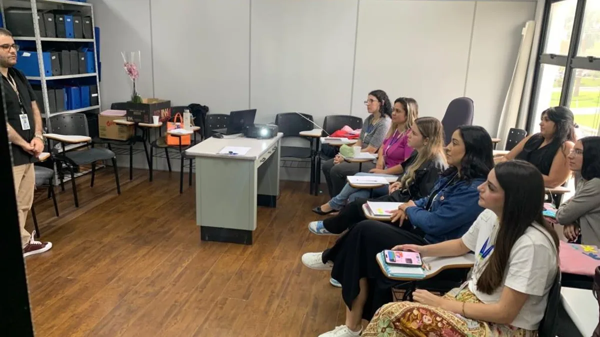 Equipe do Criança Feliz em Itupeva conclui capacitação sobre TEA e desenvolvimento infantil