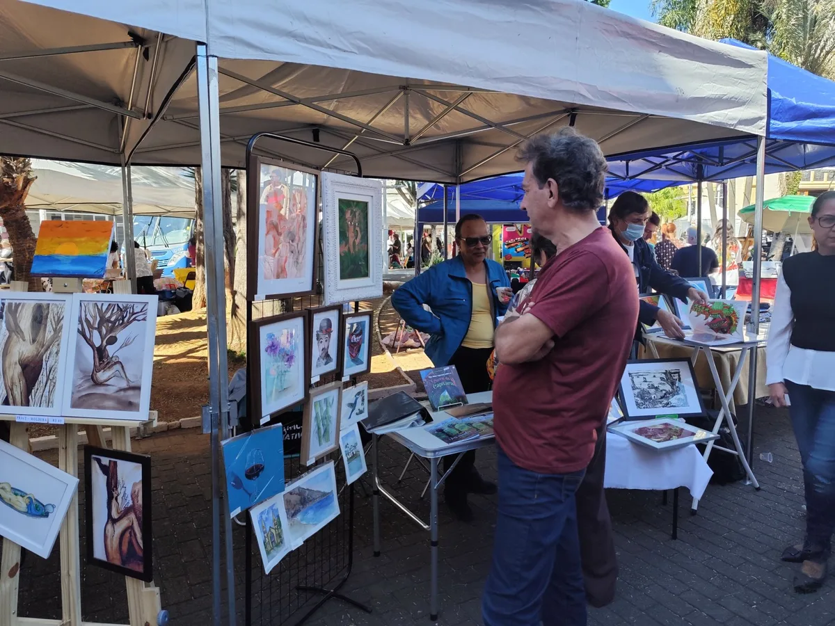 Feira de Artes Plásticas e Antiguidades movimenta o Centro de Jundiaí neste domingo