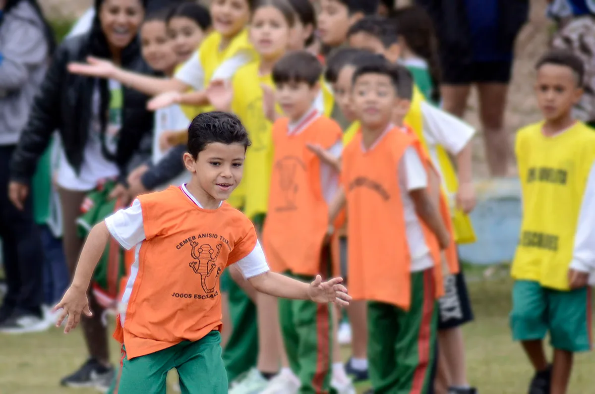 Jogos Escolares de Várzea Paulista definem finalistas do atletismo