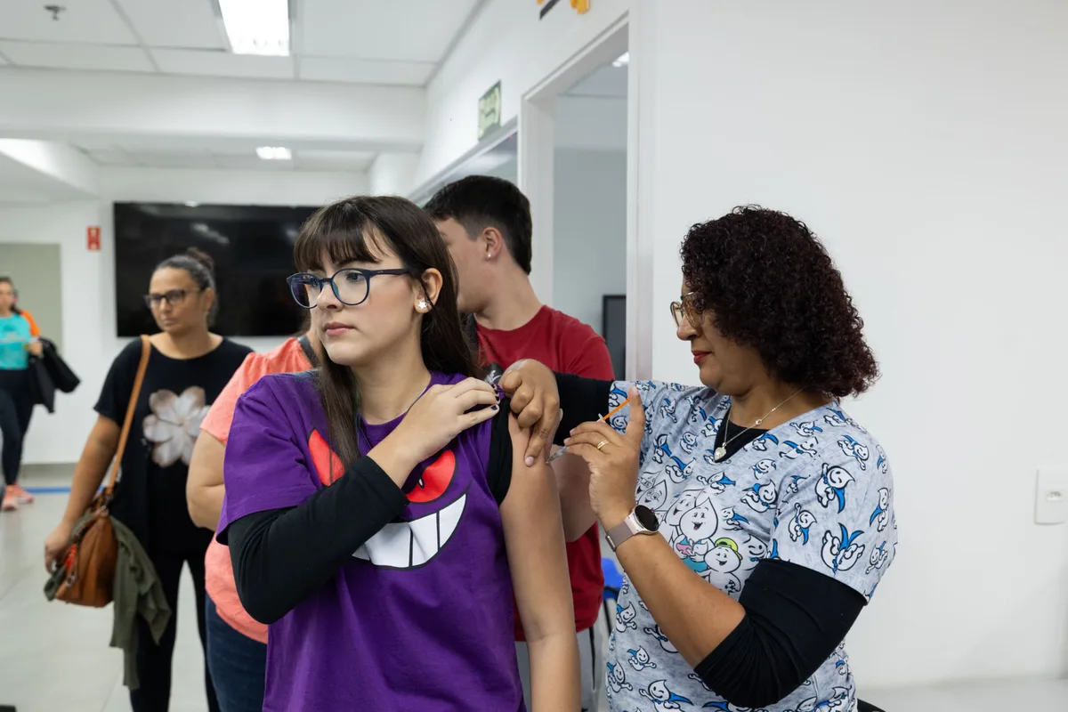 Jundiaí realiza mutirão de multivacinação no Maxi Shopping neste sábado