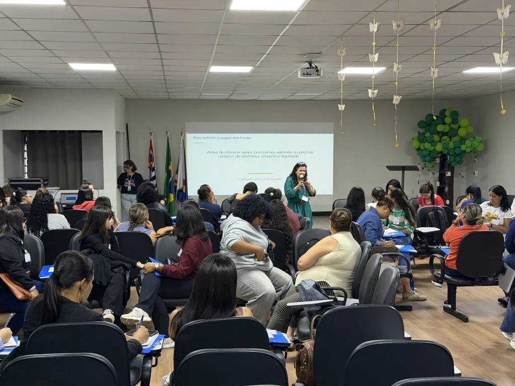 Itupeva capacita 80 novos profissionais de apoio para a educação inclusiva