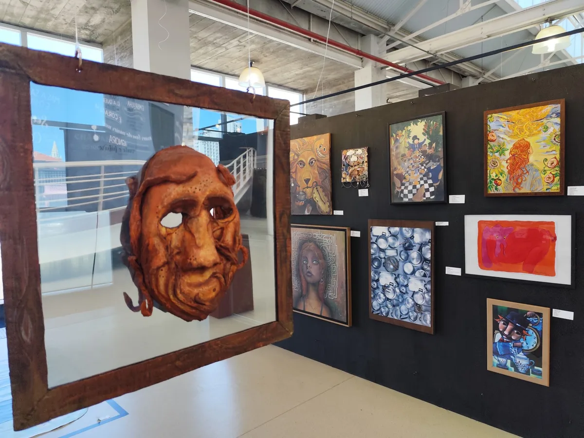 Exposição “Chá das Cinco” entra em último mês na Biblioteca de Jundiaí