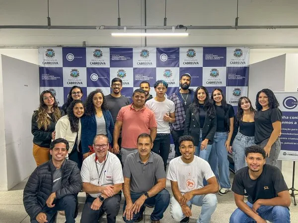 Casa da Juventude de Cabreúva forma 18 alunos em curso de Excel