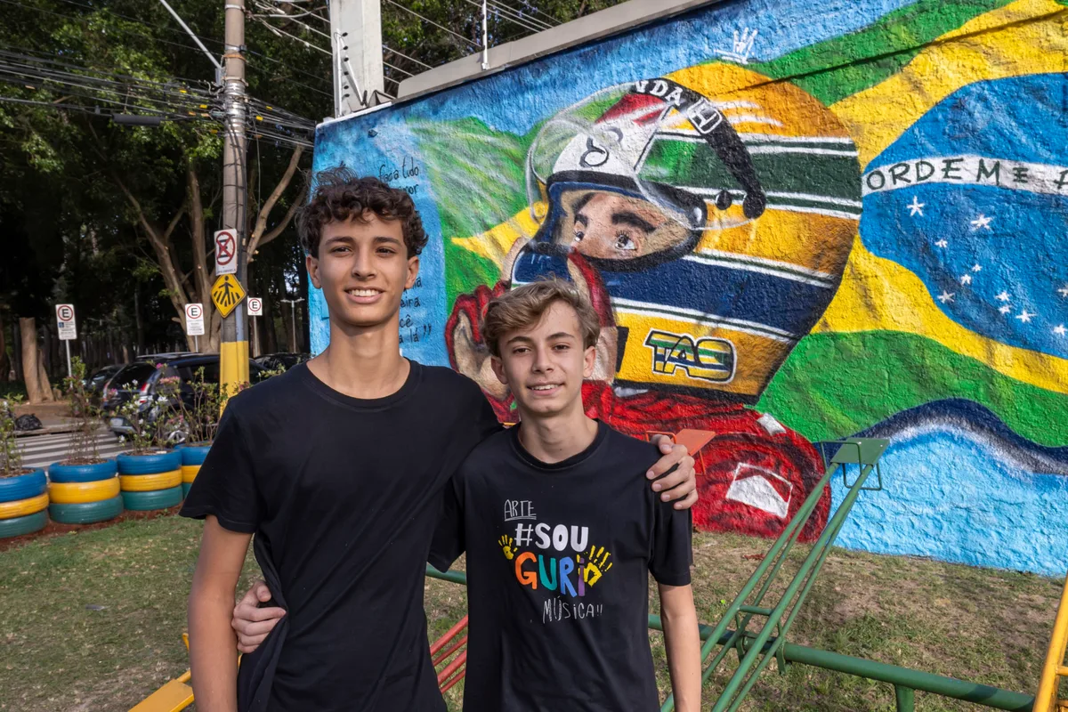 Praça Ayrton Senna em Jundiaí é Revitalizada com Mural e Entregue à População