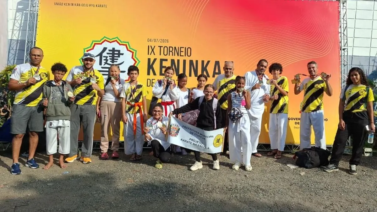 Atletas de Itupeva Conquistam 15 Medalhas em Torneio de Karatê