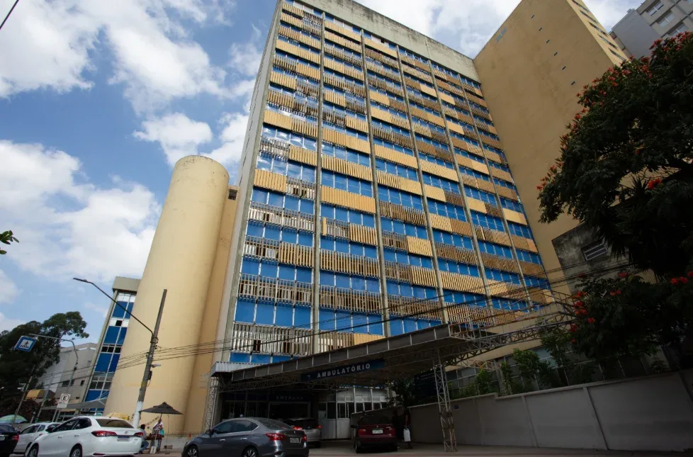 Automedicação contra gripe traz riscos e acende alerta para idosos em SP