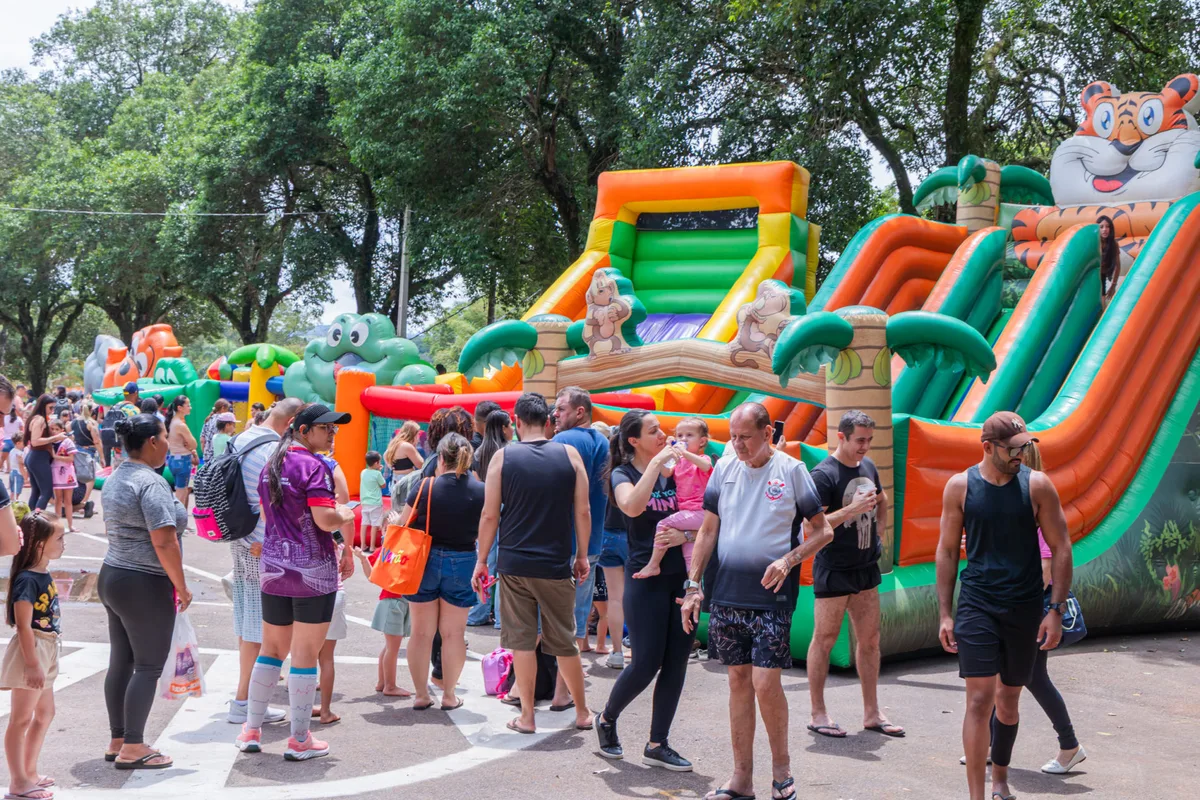 Dia das Crianças atrai famílias ao Parque do Corrupira em Jundiaí