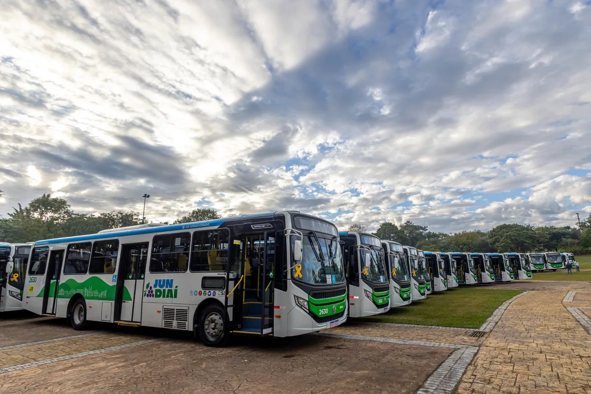 Jundiaí inicia reforma de terminais e renova frota do transporte público